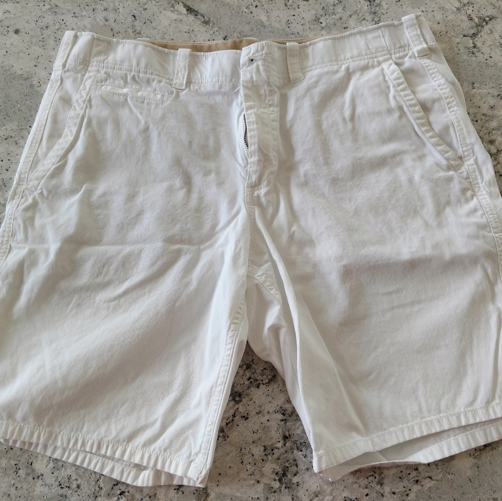 Gap White Shorts